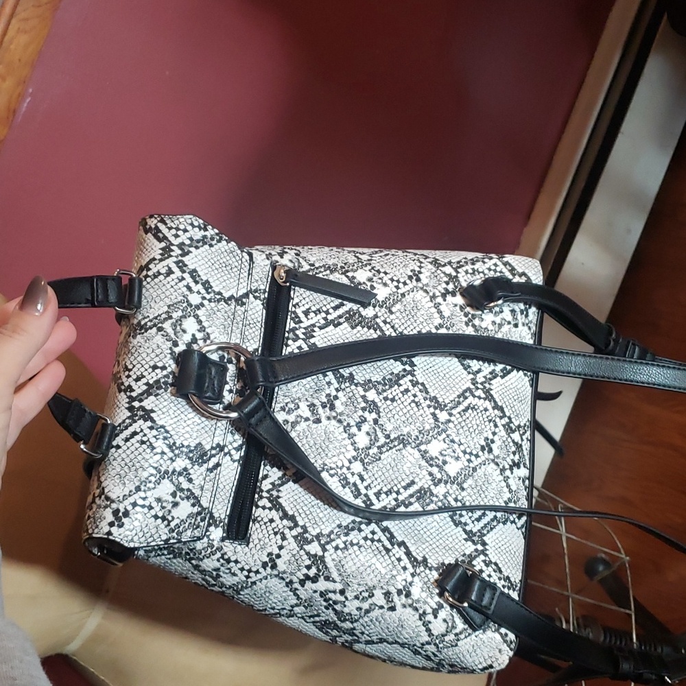 Purse - Picture 4 of 6